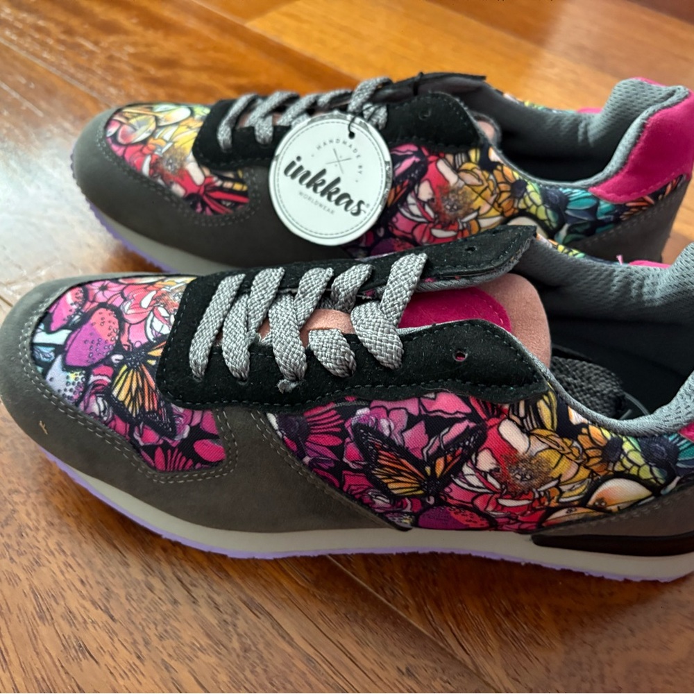 Inkkas Vibrant Floral/Rainbow Sneakers NWT Size 9